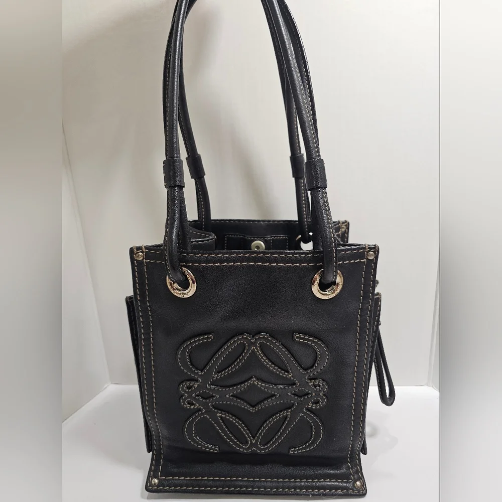 Authentic LOEWE Black Leather Stitched Anagram Logo Shopper Tote Bag (Pristine) - Picture 3 of 15